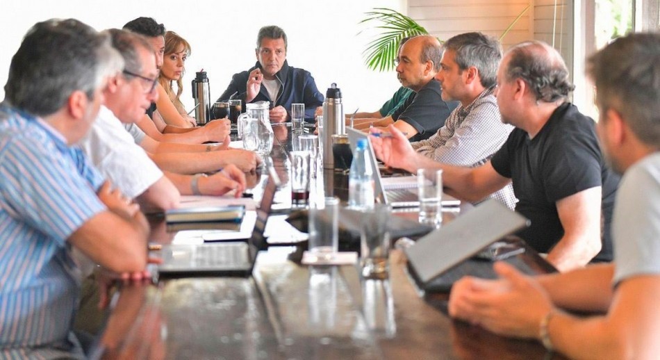 Sergio Massa continuará como ministro de Economía y designó equipo para la transición