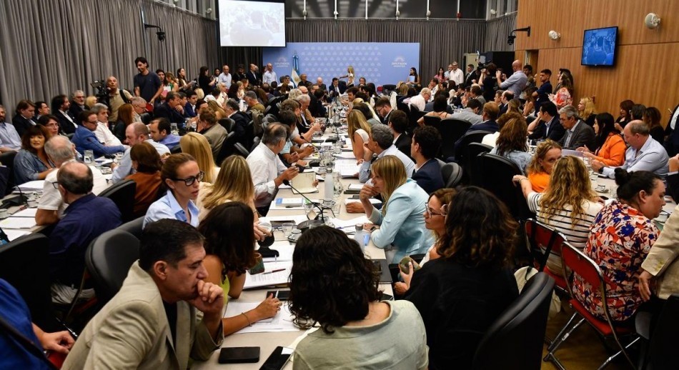 Comenzó el plenario para debatir la