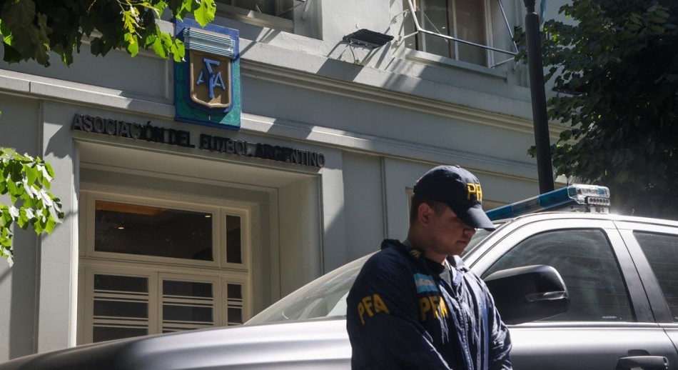 Allanamientos en la AFA: Encontraron el contrato con la empresa vinculada a Faroni