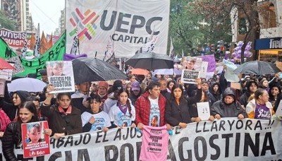 País