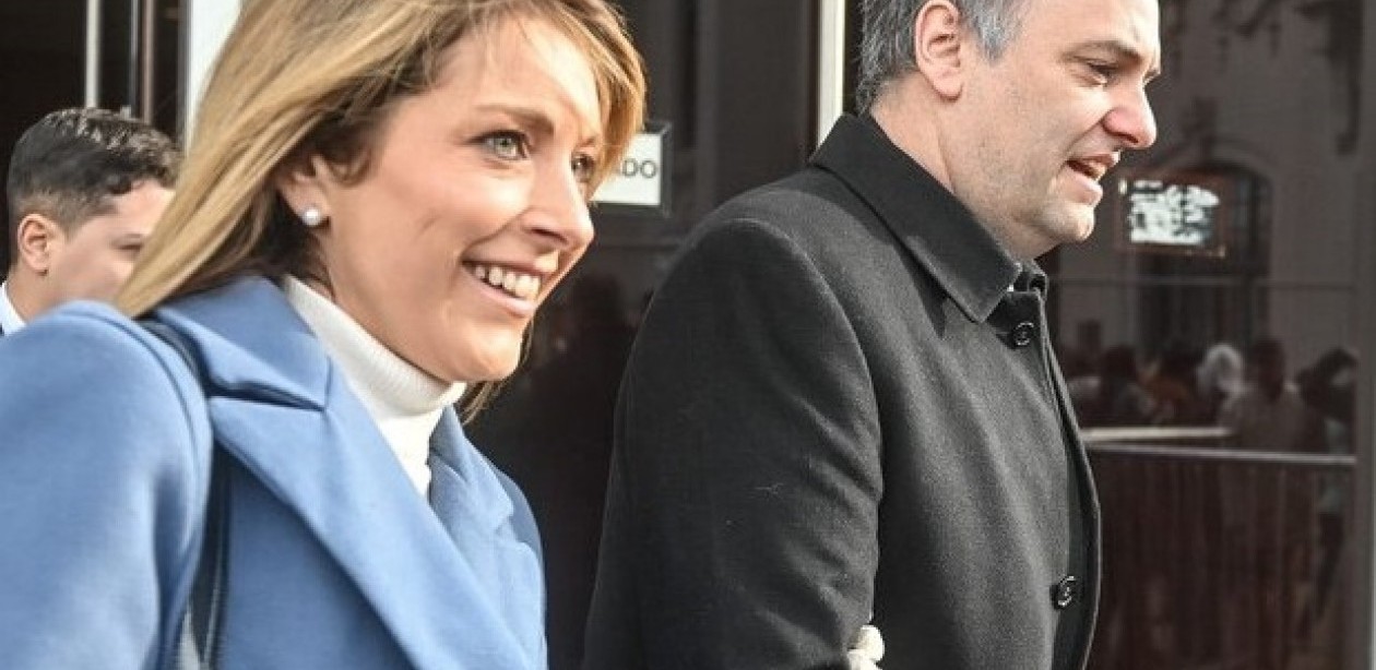 El oficialismo logró postergar la sesión una semana, pero avanza la interpelación de Adorni